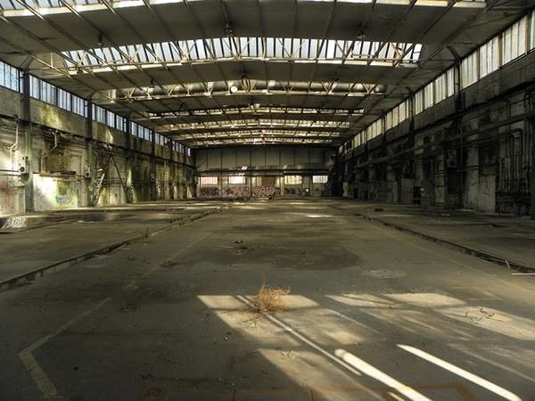 industrial-hall-295805_640